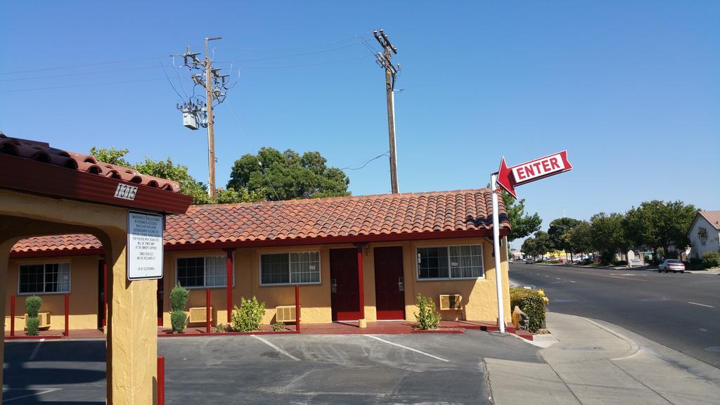 Slumber Motel Merced Exteriör bild